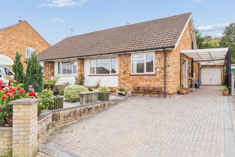 2 bed property, in Wellingham Avenue, £475,000