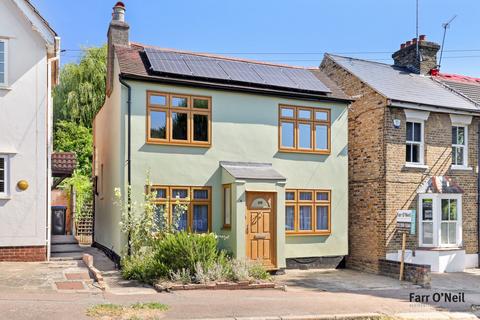 3 bed property, in Princes Road, £685,000