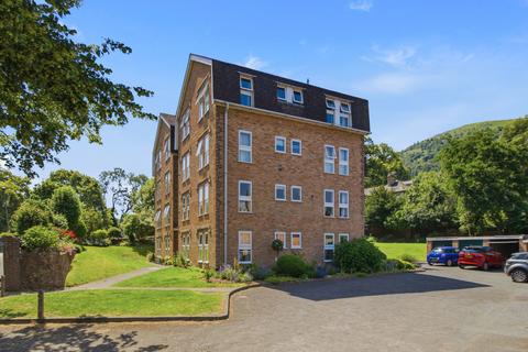 2 bed property, in Beacon House, £170,000