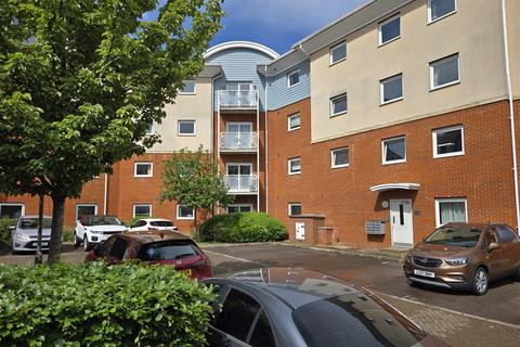 2 bed property, in Burrage Road, £150,000