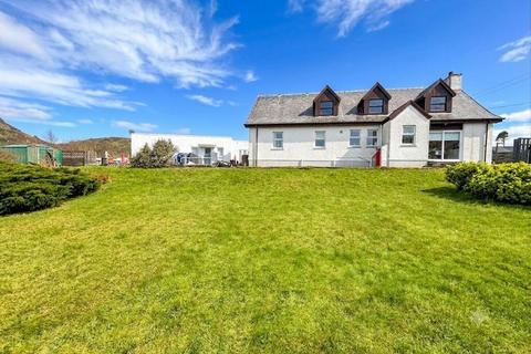 7 bed property, in Caol Ila, £450,000