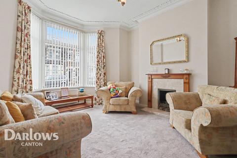 4 bed property, in De Burgh Street, £330,000