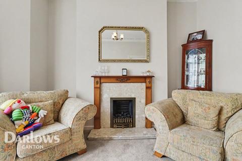 4 bed property, in De Burgh Street, £330,000