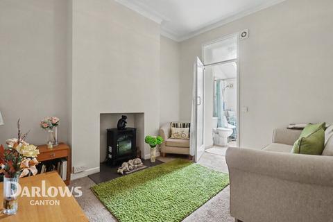 4 bed property, in De Burgh Street, £330,000