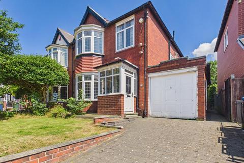 3 bed property, in Ashtrees Gardens, £339,950