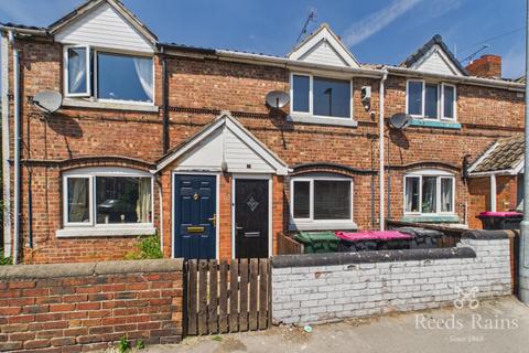 3 bed property, in Scarsdale Street, £120,000
