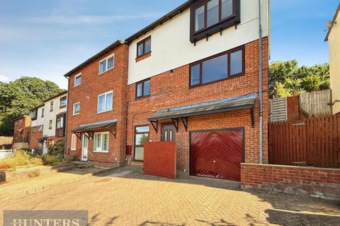 4 bed property, in Westminster Road, £350,000