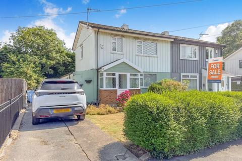 3 bed property, in Bellfield Avenue, £110,000