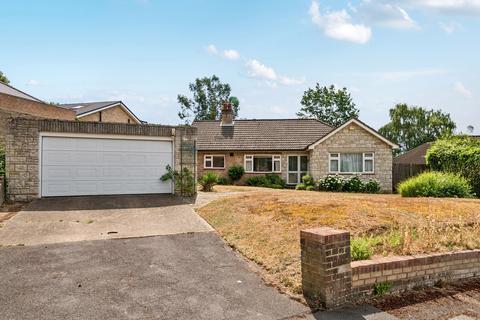 3 bed property, in Courtleas, £995,000