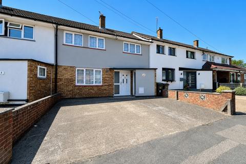 3 bed property, in Holst Avenue, £350,000