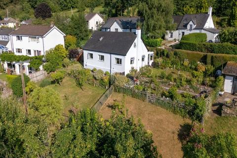 4 bed property, in Old Trap Road, £625,000