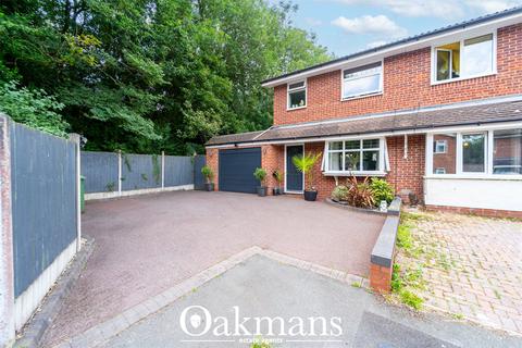 3 bed property, in Bilbury Close, £275,000