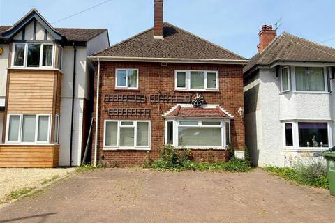 6 bed property, in Evesham Road, £475,000