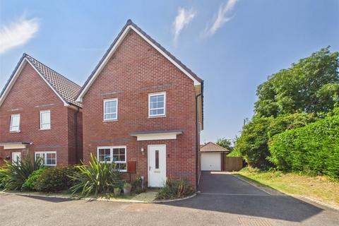 4 bed property, in Osprey Place, £335,000