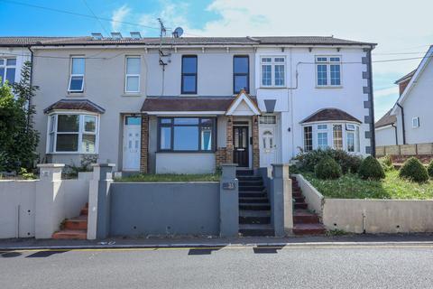 4 bed property, in Mill Road, £350,000