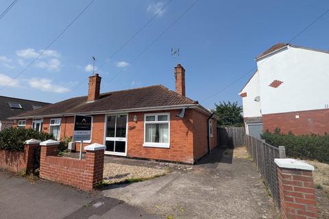 3 bed property, in Greenway Crescent, £295,000