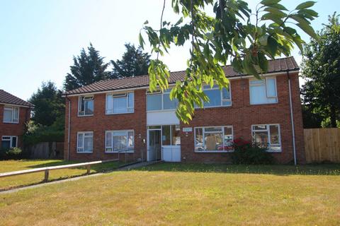 1 bed property, in Moore Crescent, £150,000