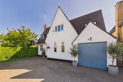 4 bed property, in Springfield Road, £750,000