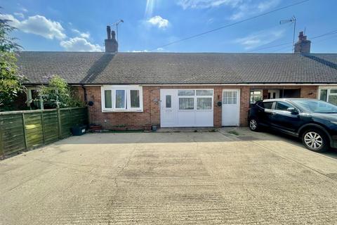 1 bed property, in Bluebell Avenue, £160,000