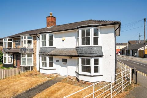 4 bed property, in Holyhead Road, £295,950