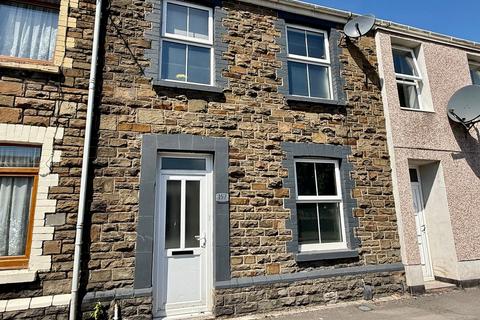 3 bed property, in Pant Yr Heol, £115,000