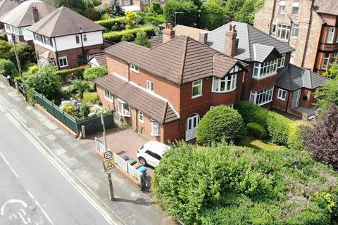 4 bed property, in Gatley Road, £500,000