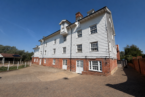 1 bed property, in 18 Rushbrook Mill, £55,000