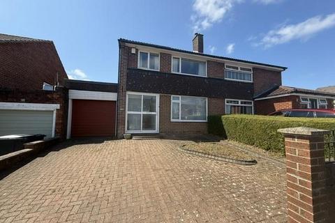 3 bed property, in Moorlands, £190,000