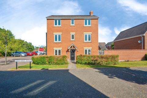 4 bed property, in Oaken Hurst Avenue, £370,000