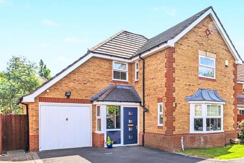 4 bed property, in Desirable residential area in centre of Glastonbury, £400,000