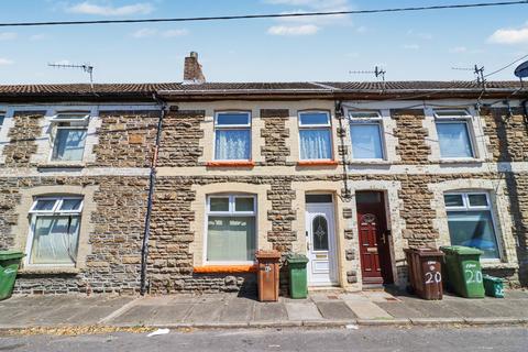 3 bed property, in Bargoed CF81, £119,995