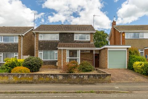 4 bed property, in Burns Road, £440,000