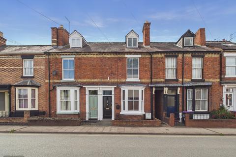 4 bed property, in Moreton Crescent, £300,000