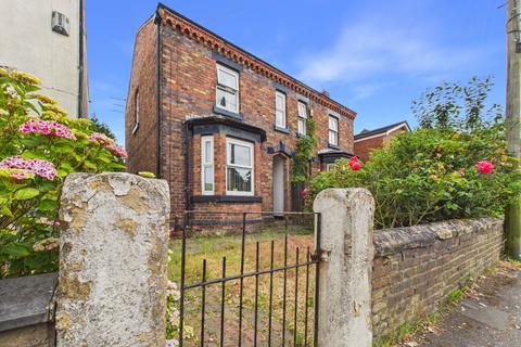 3 bed property, in Halsall Lane, £225,000