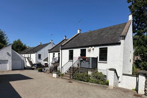 2 bed property, in Bridgend, £235,000
