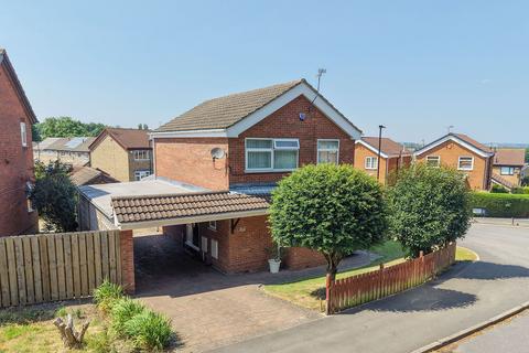 3 bed property, in Tynker Avenue, £290,000