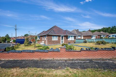 3 bed property, in Nursling, £500,000