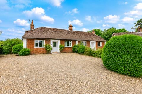 3 bed property, in Laburnum Grove, £270,000
