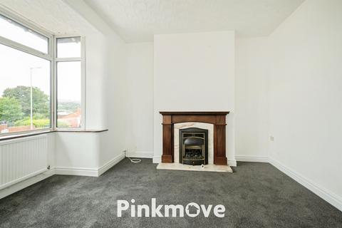 3 bed property, in Blaendare Road, £180,000