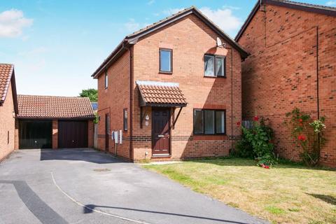 3 bed property, in Norway Drive, £400,000