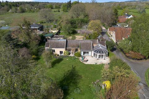 4 bed property, in Oakley Park, £1,100,000