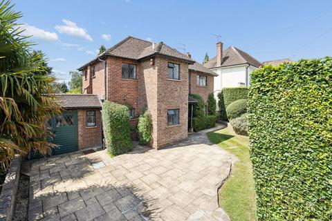 3 bed property, in Highfield Way, £1,100,000