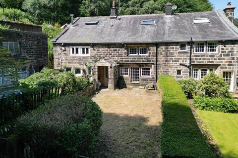 2 bed property, in North Scaitcliffe, £335,000