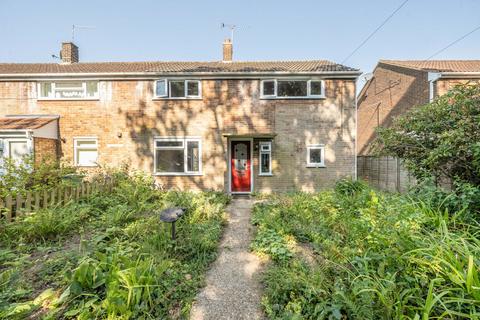 3 bed property, in Swifts View, £295,000