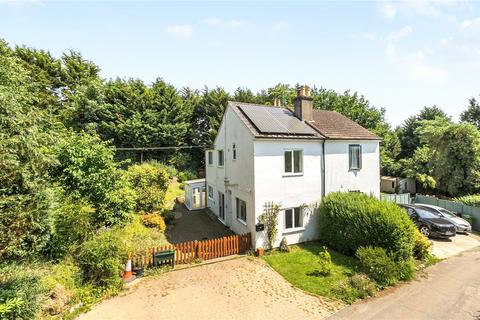 3 bed property, in Franks Hollow Road, £475,000