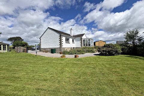 3 bed property, in Braeleys, £585,000