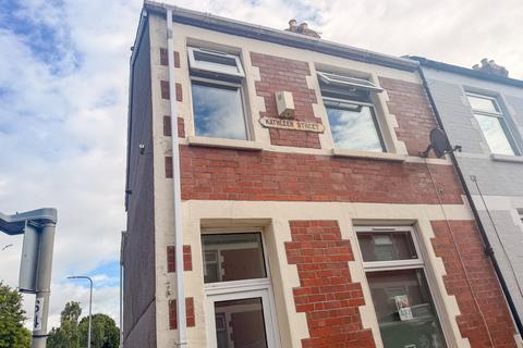 3 bed property, in Kathleen Street, £220,000