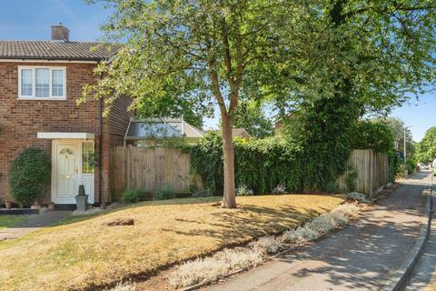 Studio, in Raleigh Crescent, £125,000
