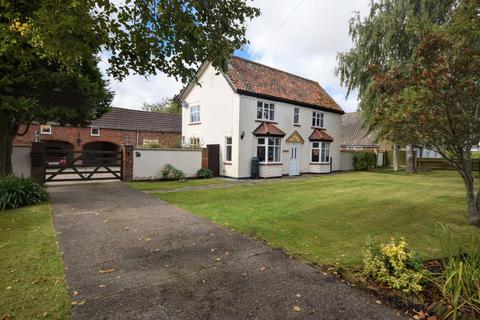 5 bed property, in Wragholme Road, £539,000