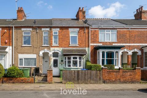 4 bed property, in Farebrother Street, £79,950